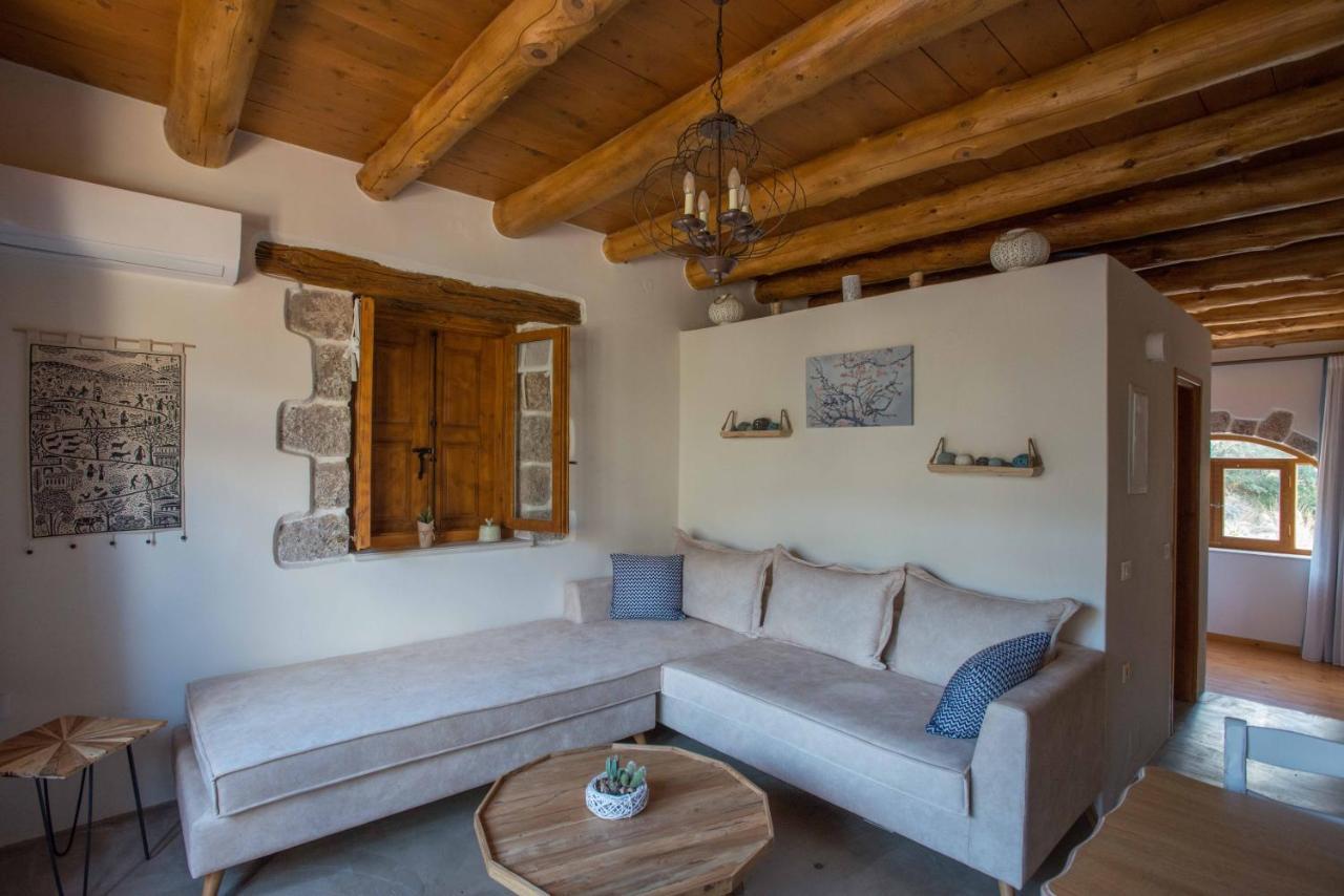 Ferienwohnung To Spiti Mas Soúgia Exterior foto