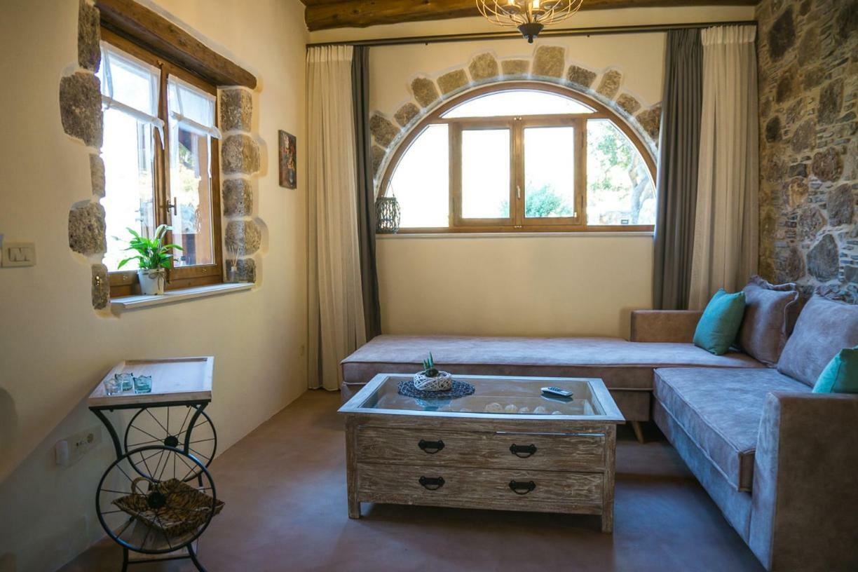 Ferienwohnung To Spiti Mas Soúgia Exterior foto