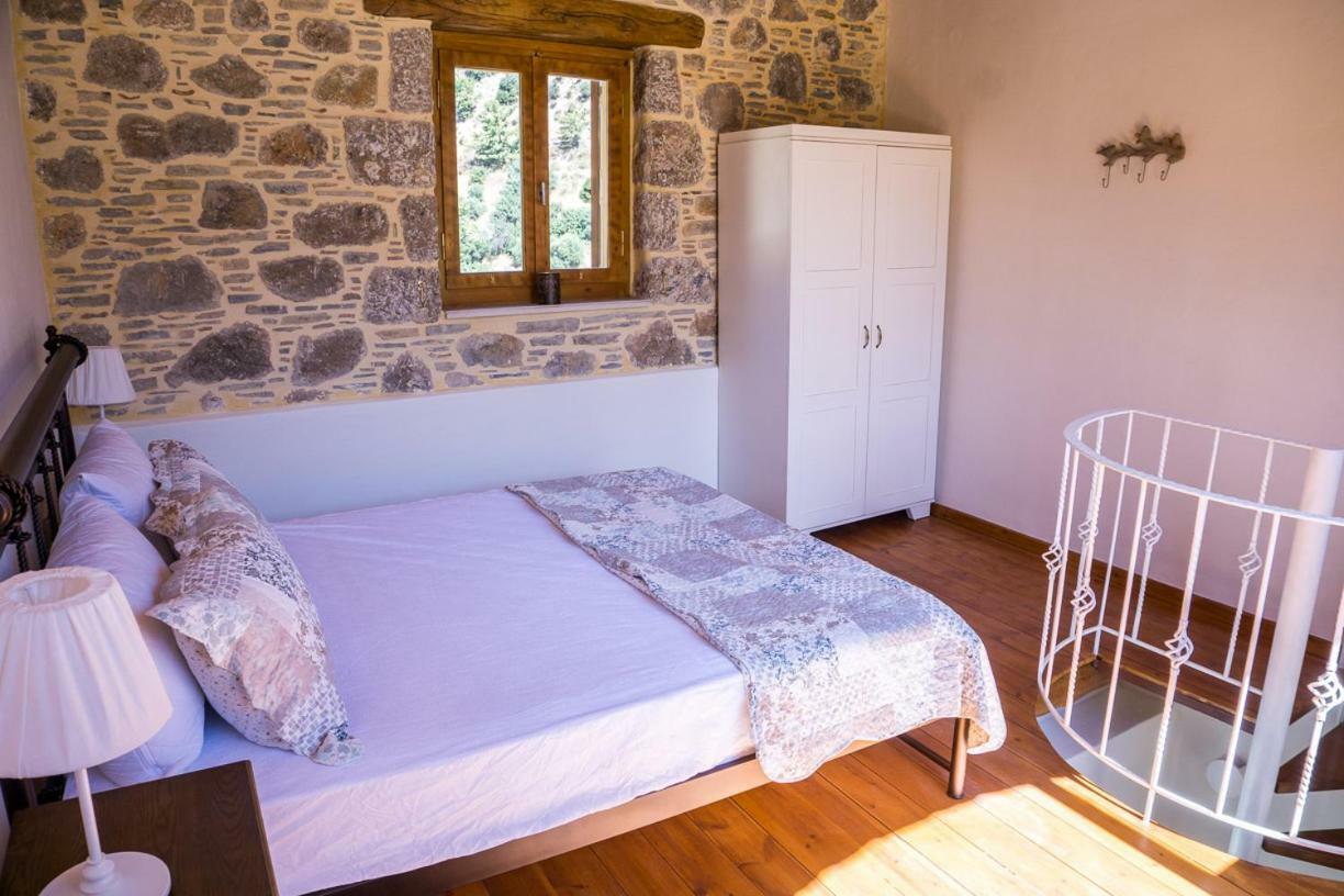 Ferienwohnung To Spiti Mas Soúgia Exterior foto