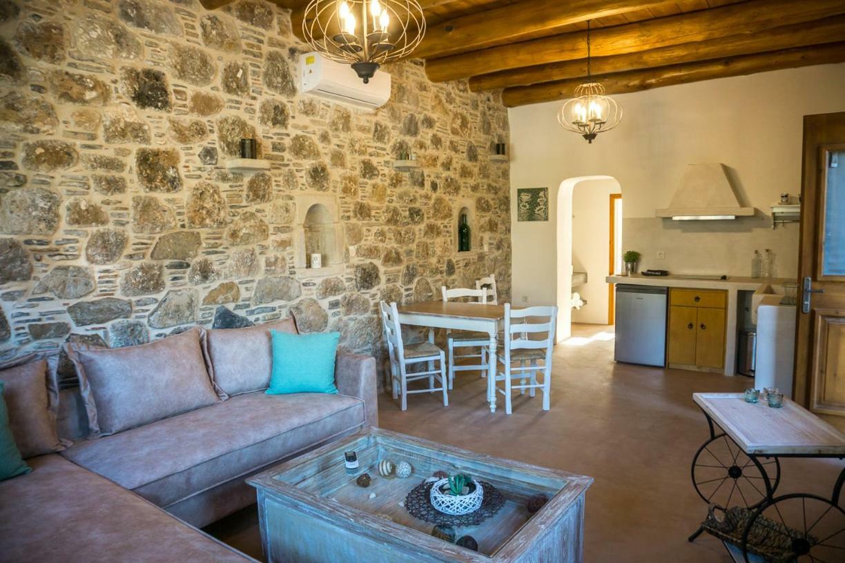 Ferienwohnung To Spiti Mas Soúgia Exterior foto