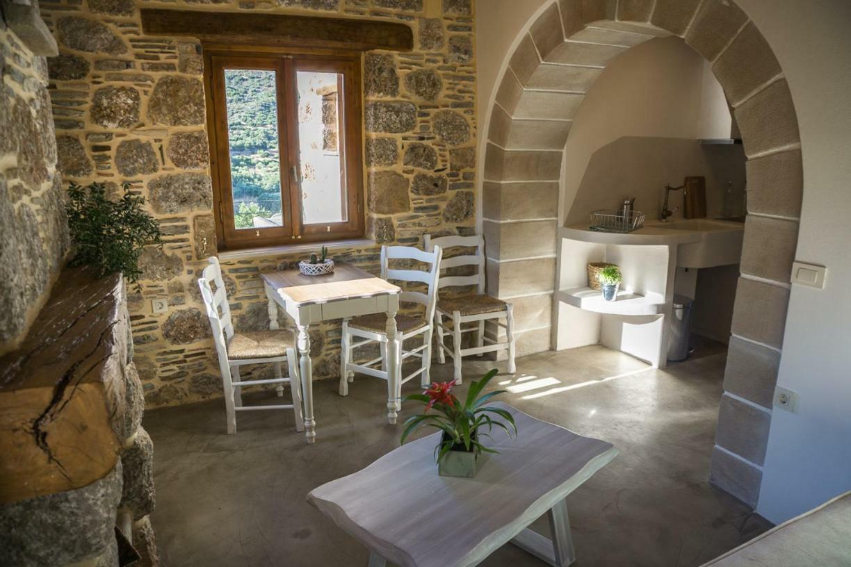 Ferienwohnung To Spiti Mas Soúgia Exterior foto