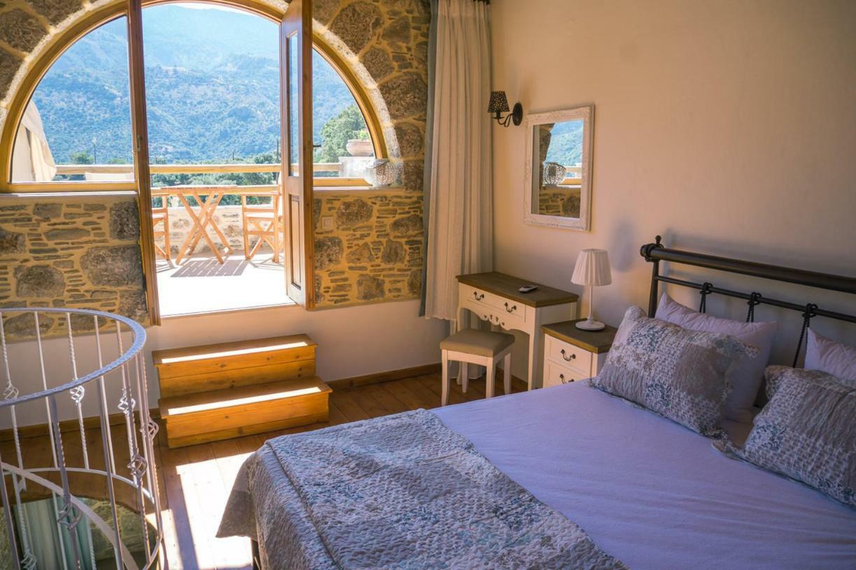 Ferienwohnung To Spiti Mas Soúgia Exterior foto