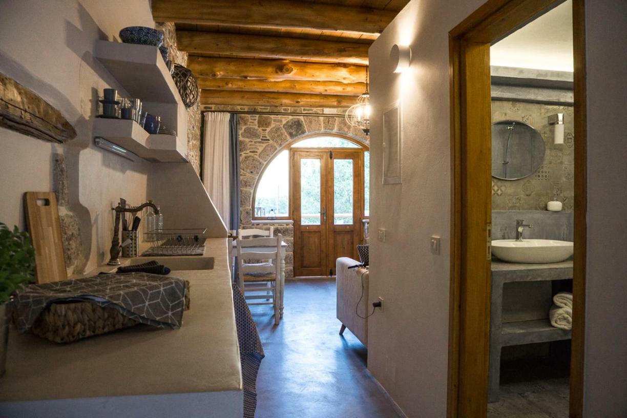 Ferienwohnung To Spiti Mas Soúgia Exterior foto