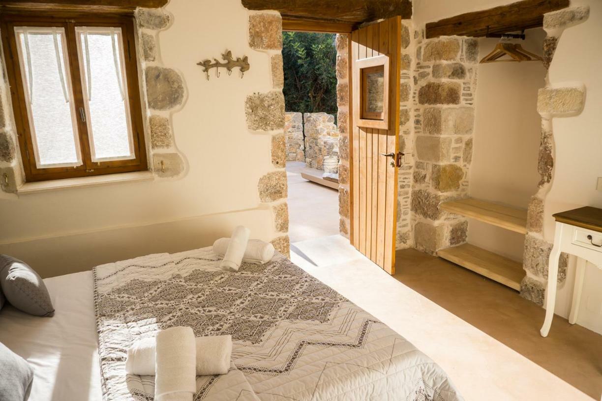 Ferienwohnung To Spiti Mas Soúgia Exterior foto